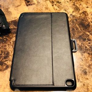 Speck iPad mini 4 case